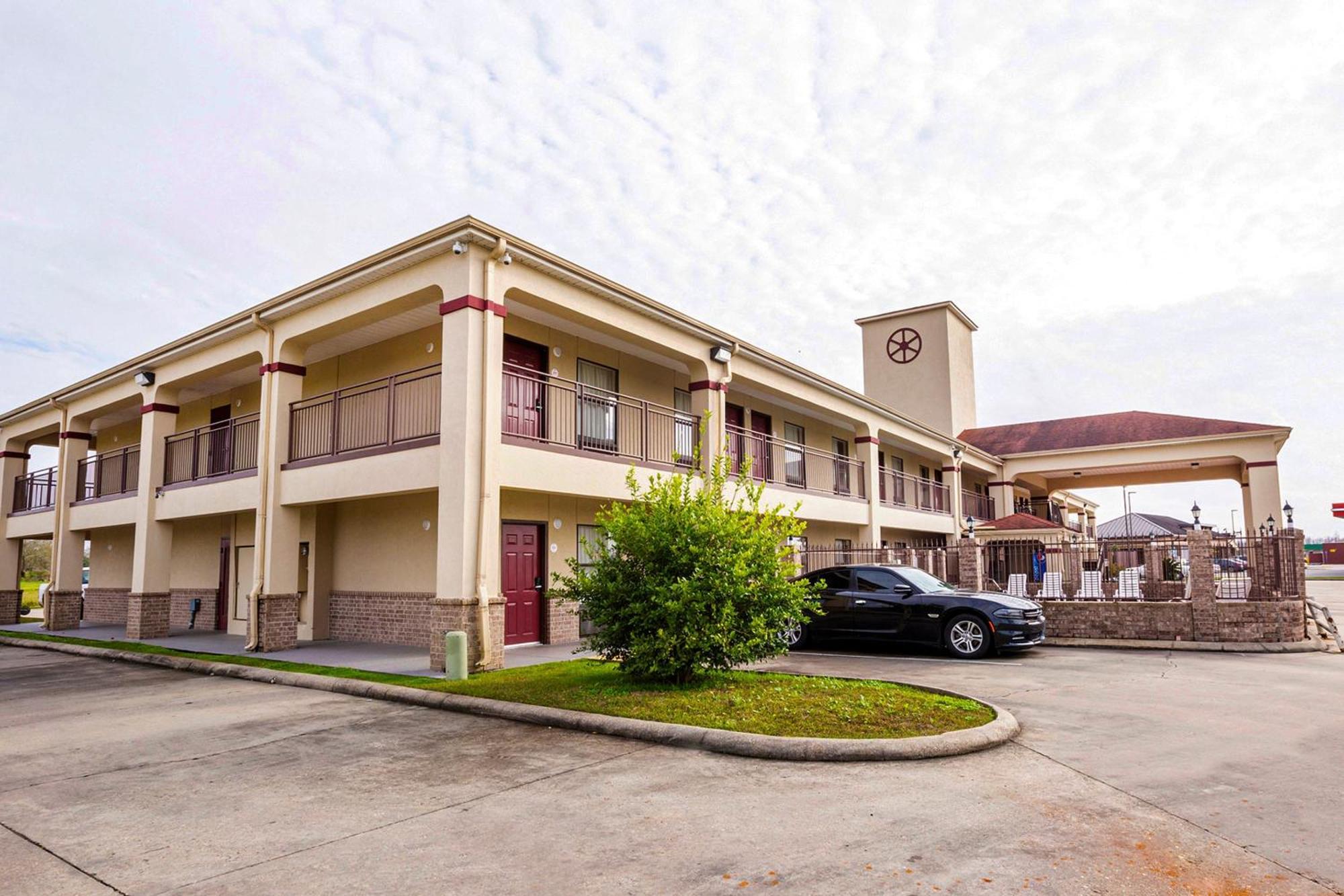 Oyo Hotel Lsu Port Allen Bagian luar foto