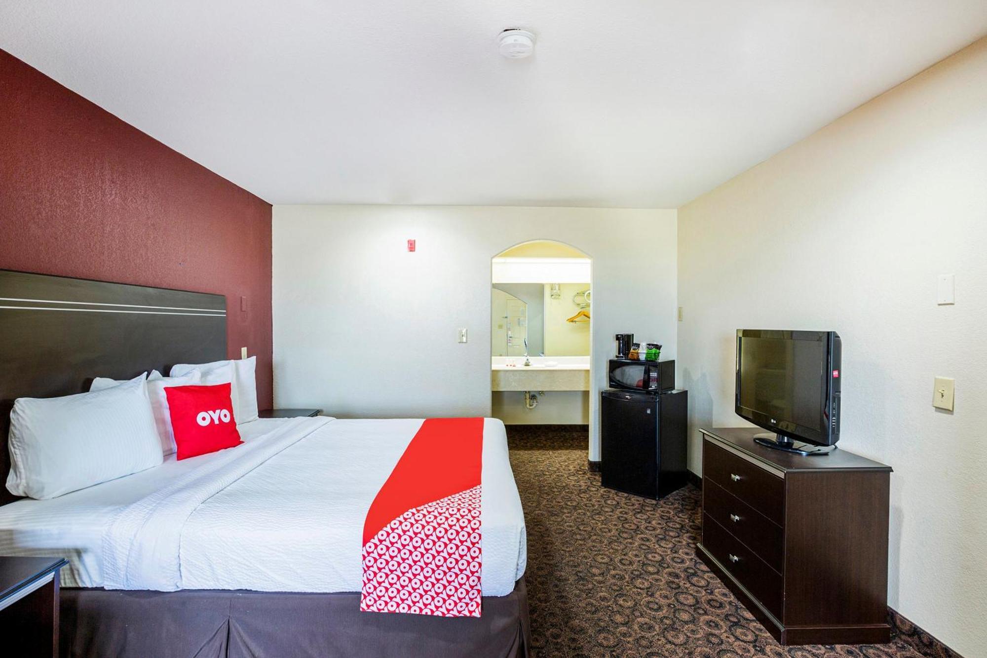 Oyo Hotel Lsu Port Allen Bagian luar foto